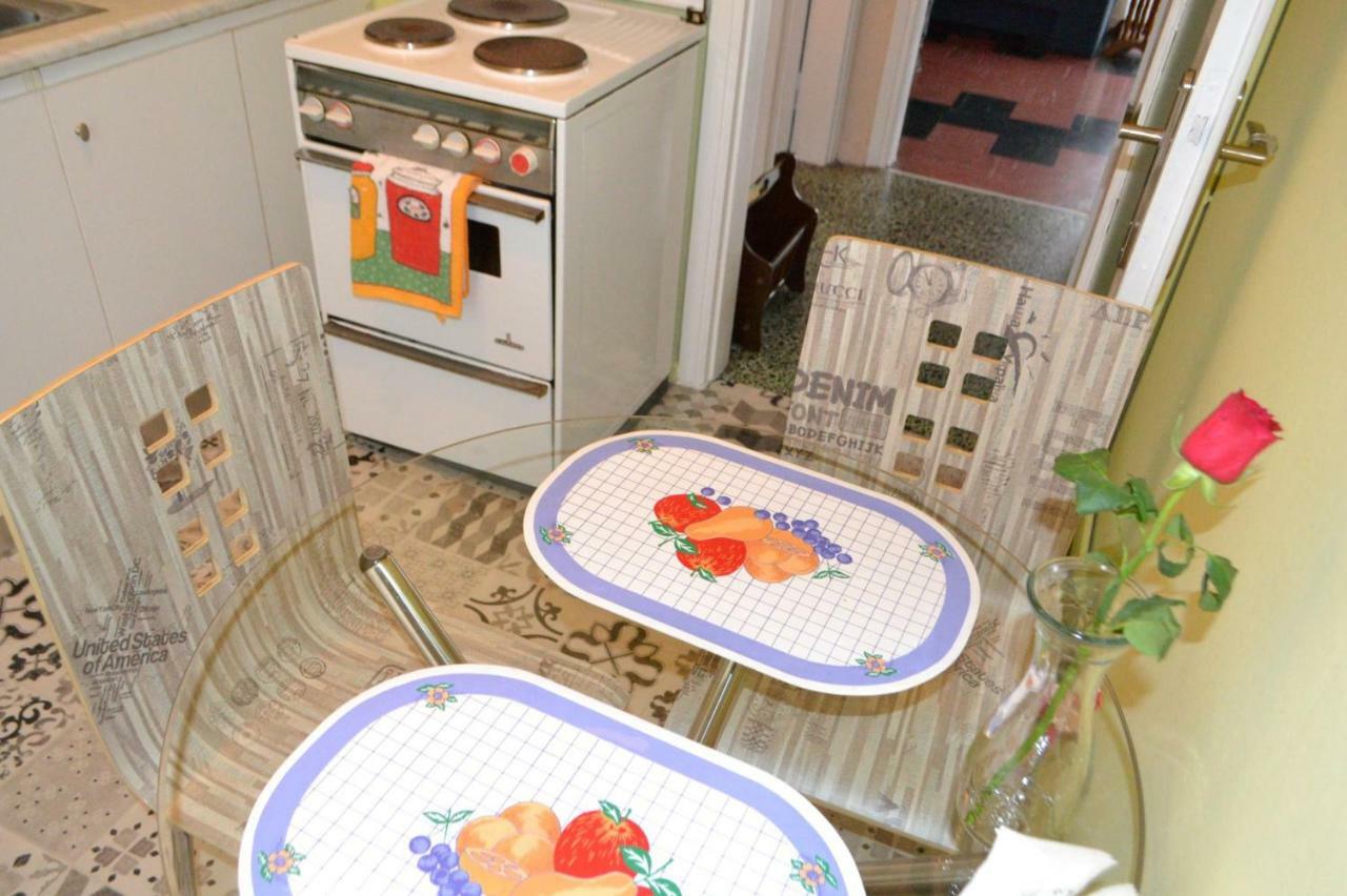 Agia Sofia'S Down Town Flat Apartment เทสซาโลนิกิ ภายนอก รูปภาพ