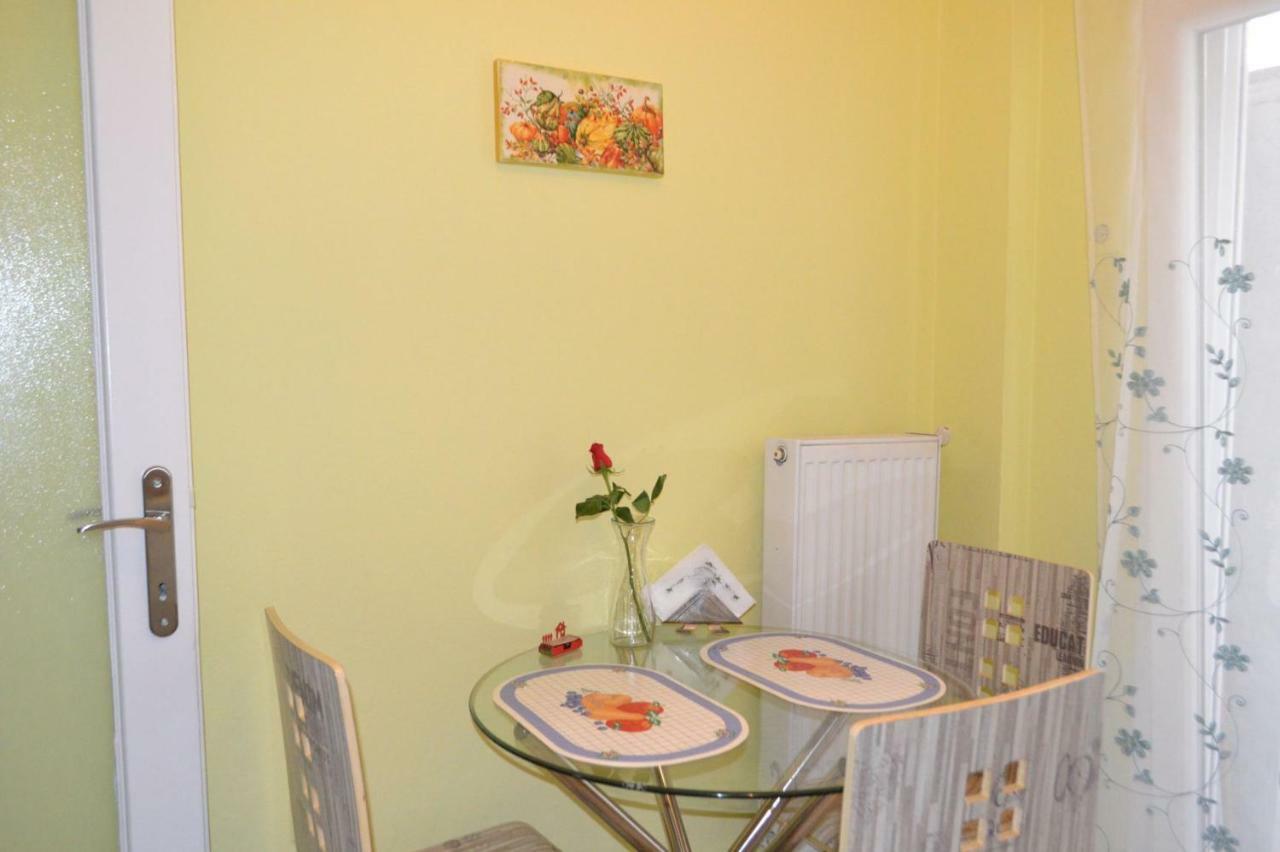 Agia Sofia'S Down Town Flat Apartment เทสซาโลนิกิ ภายนอก รูปภาพ